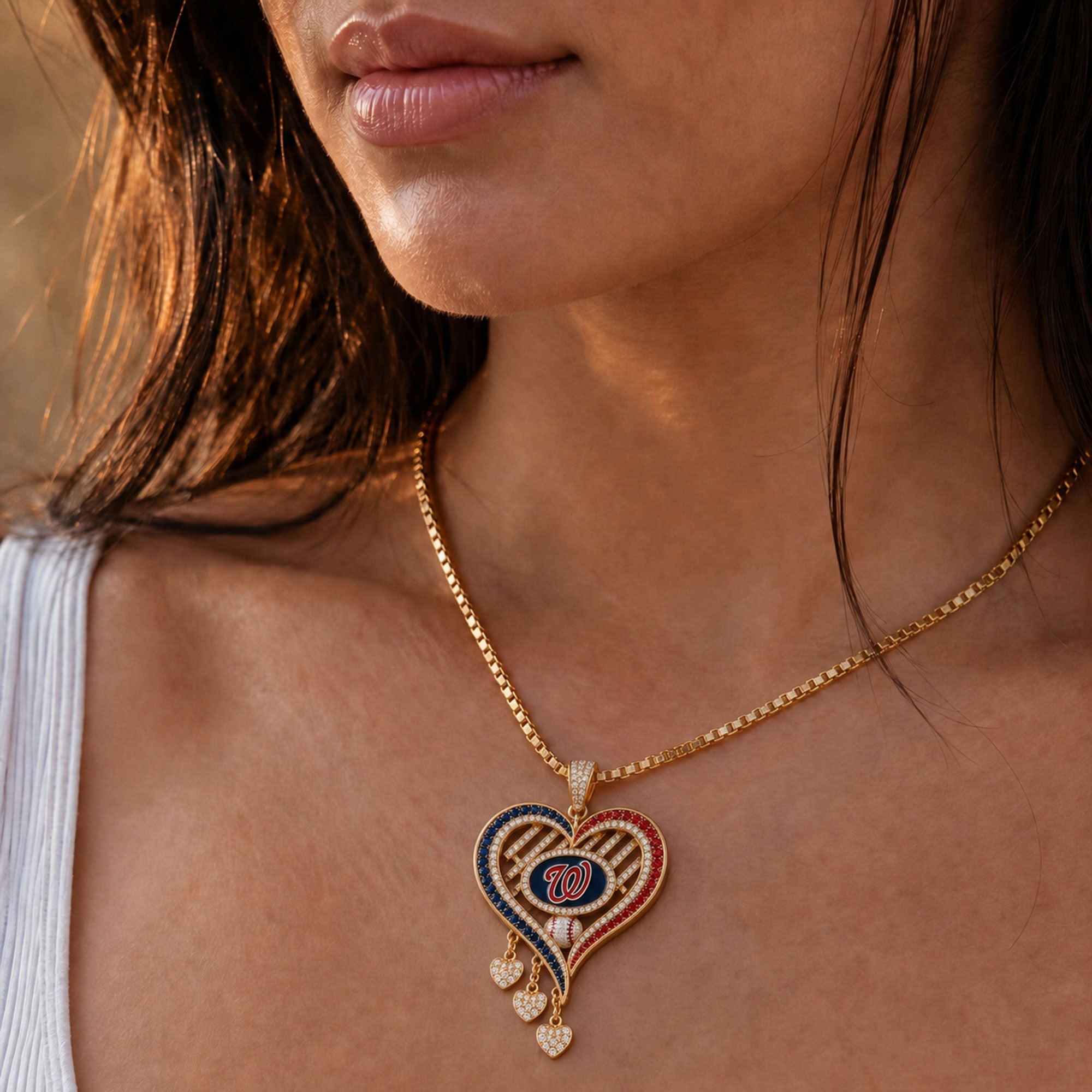 WNT Solid Gold Chain with Diamond Pendant BMD